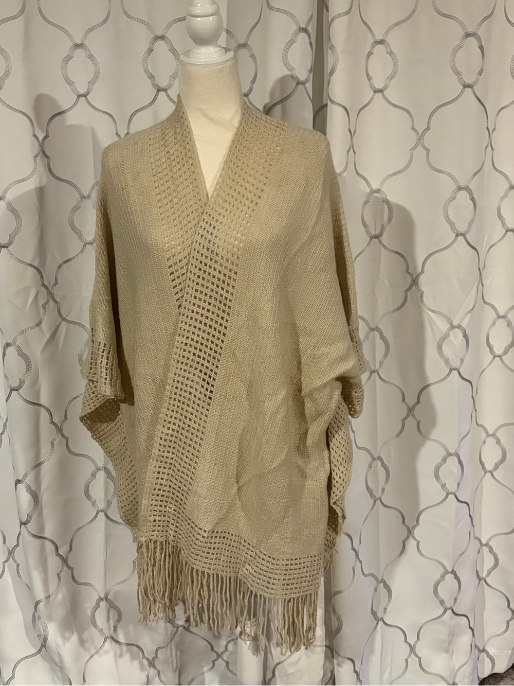 Max Studio Tan Beige Open Knit Poncho Cardigan Fringe Boho Fall One Size